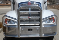                  KENWORTH T660 Bumper. EVOLUTION Bumper.  Heavy Duty Semi Truck Bumper from ALI ARC. 4 Post Moose Protection Semi Truck Bumper.