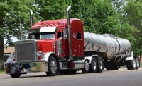 Peterbilt 389 (2012 - 2016) 7 inch DPF Stainless Chrome West Coast Curved Exhaust.