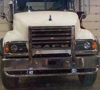 MACK GRANITE Bumper. Set Forward Axle Heavy Duty Semi Truck Bumper from ALI ARC. 2 Post Deer Protection Semi Truck Bumper.